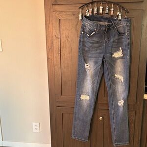Stylish Distressed Straight Leg Jeans in Blue